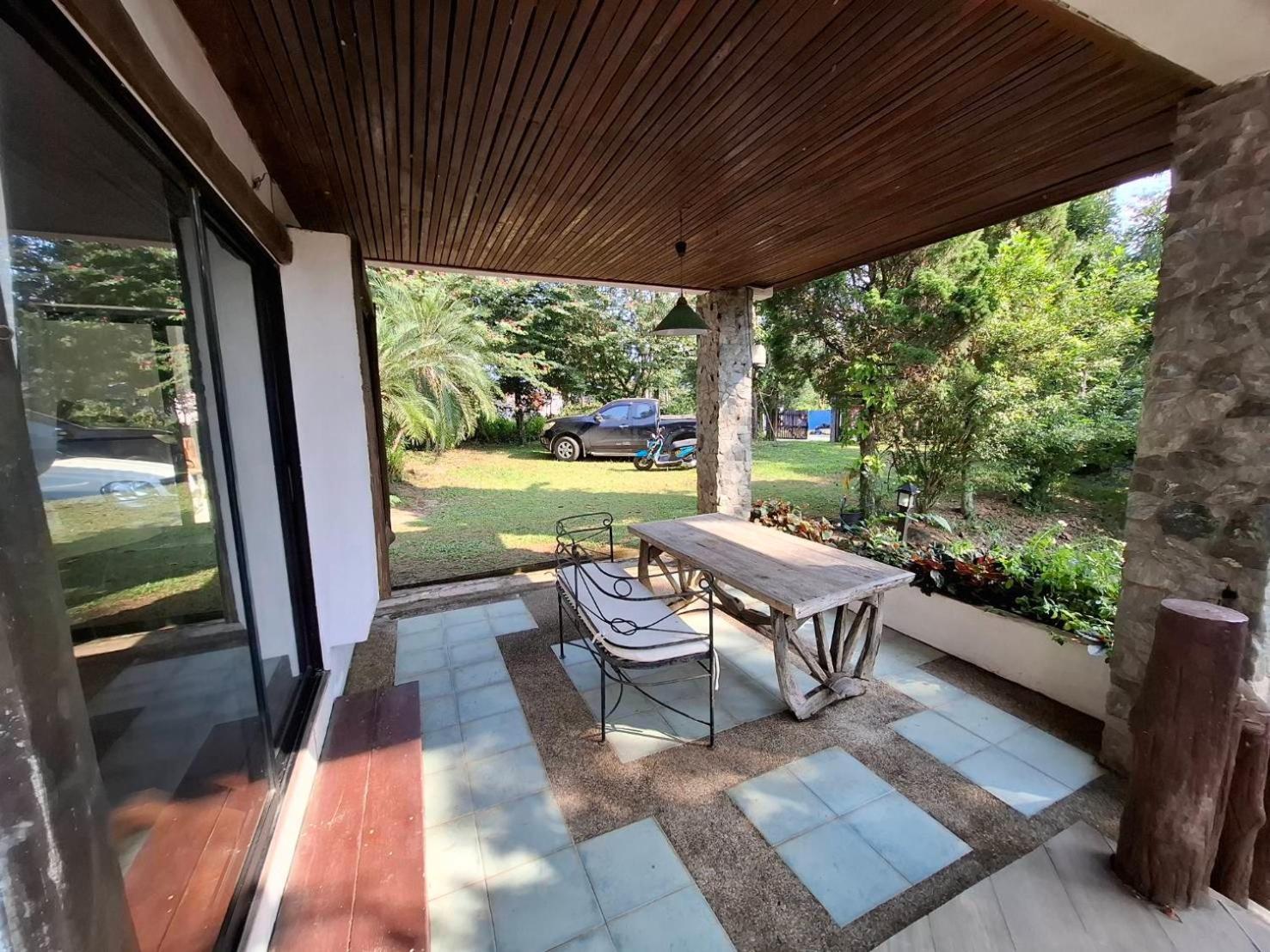 Balmy Hideout Cafe & Homestay Ban Huai Kaeo Exterior photo
