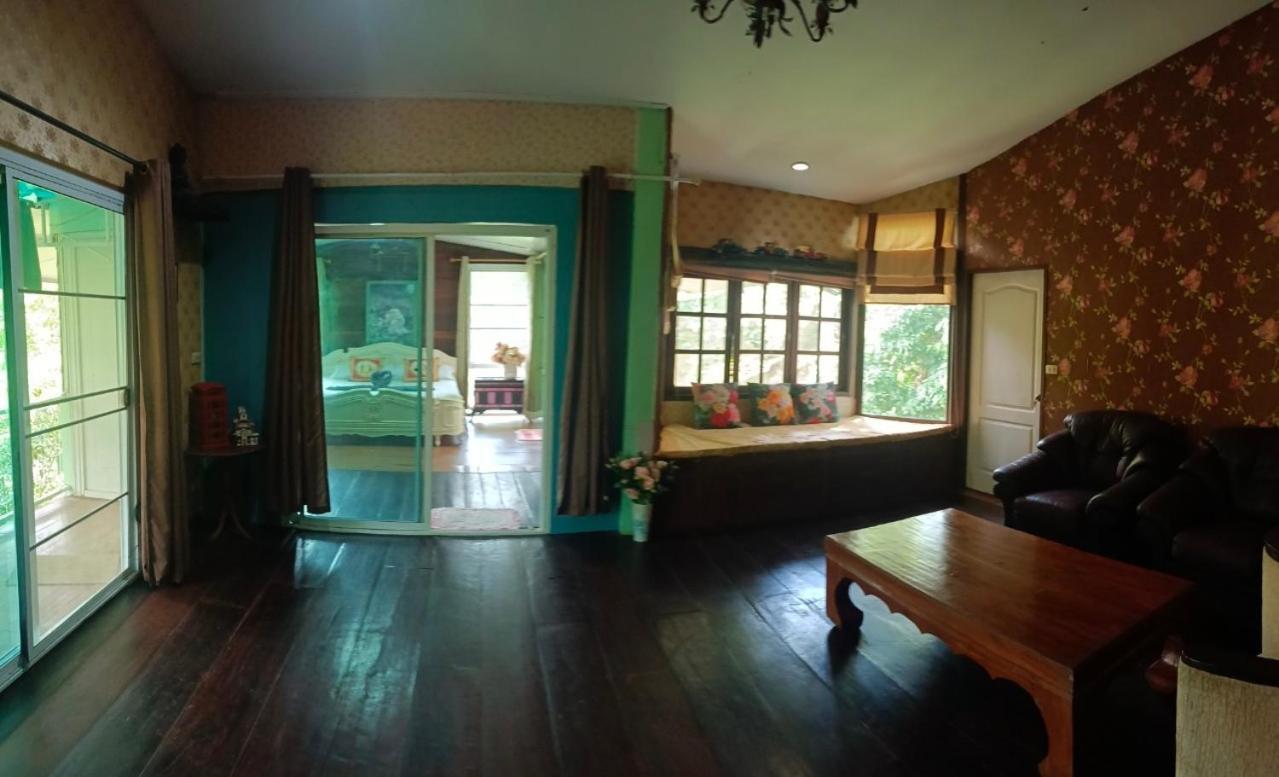 Balmy Hideout Cafe & Homestay Ban Huai Kaeo Exterior photo